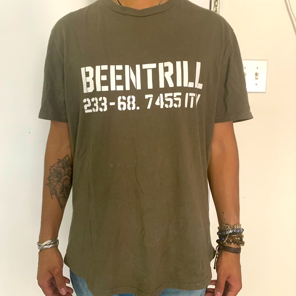 Men’s #BeenTrill# olive tee